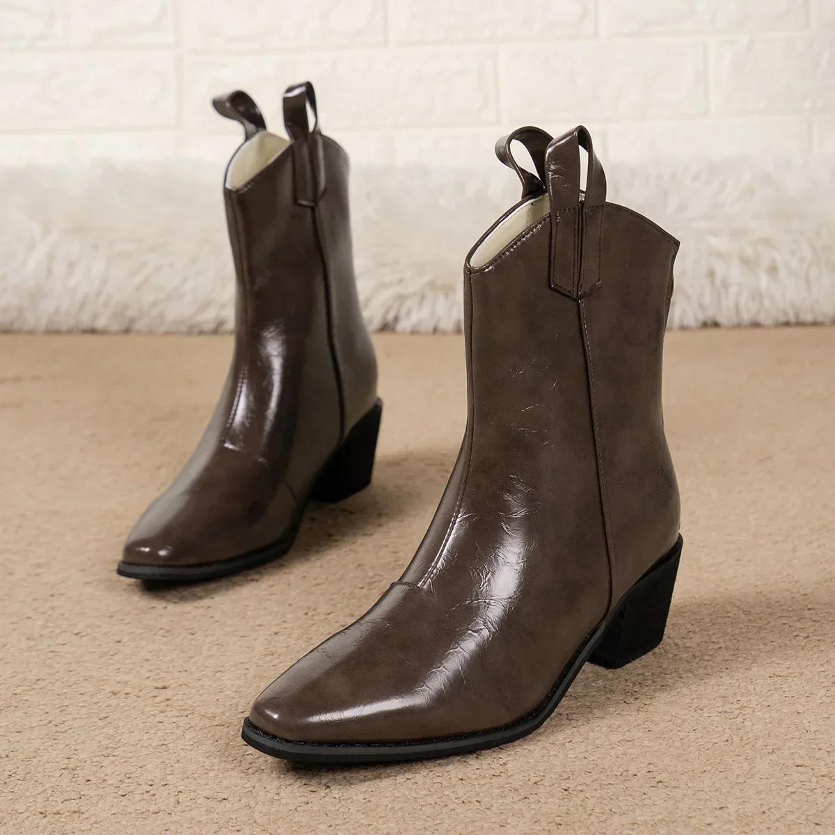 SmoothWalk Wear Herfst Winter Klassieke Chelsea Laarzen Vrouw PU Leer Puntige Neus Wedge Hak Enkellaarsjes Eenvoudige Cowboy Laarzen Vrouwelijk 20024 35 donkerbruine kleur