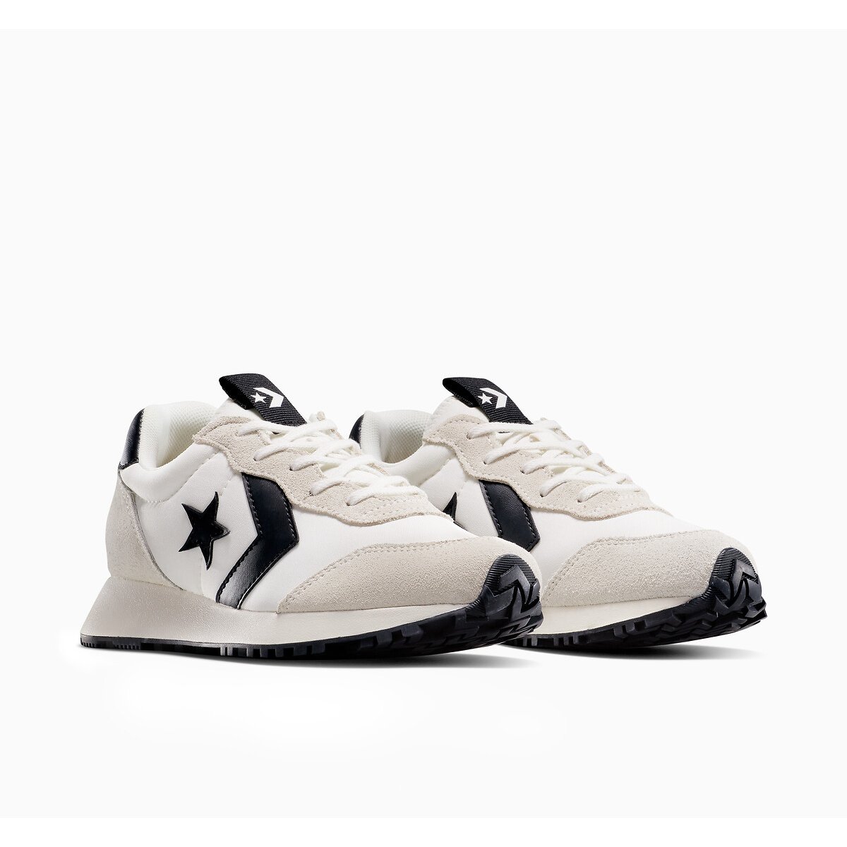 Converse Sneakers  OMEGA TRAINER