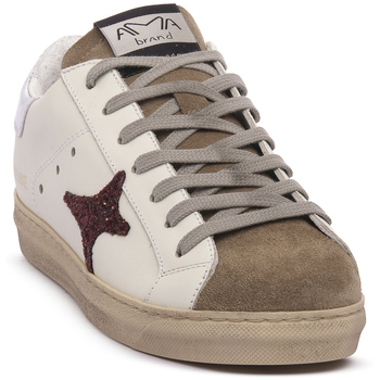 Ama Brand Lage Sneakers  SNK