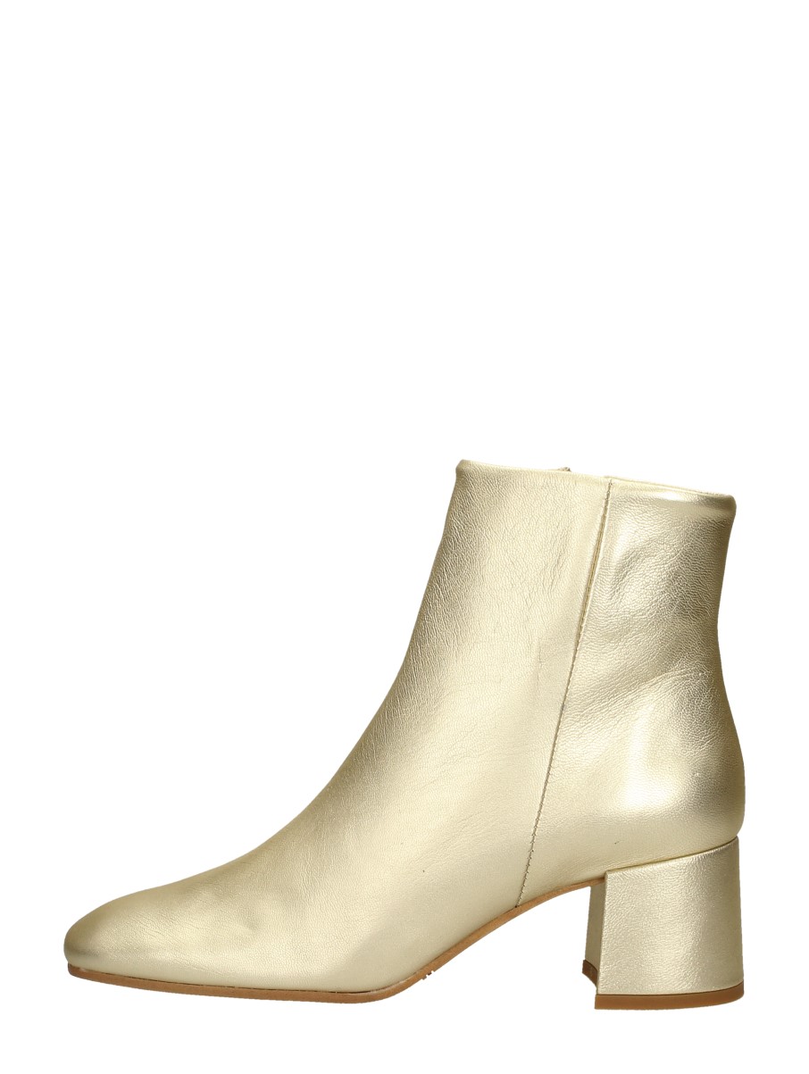 Tango  Harlow 1-h