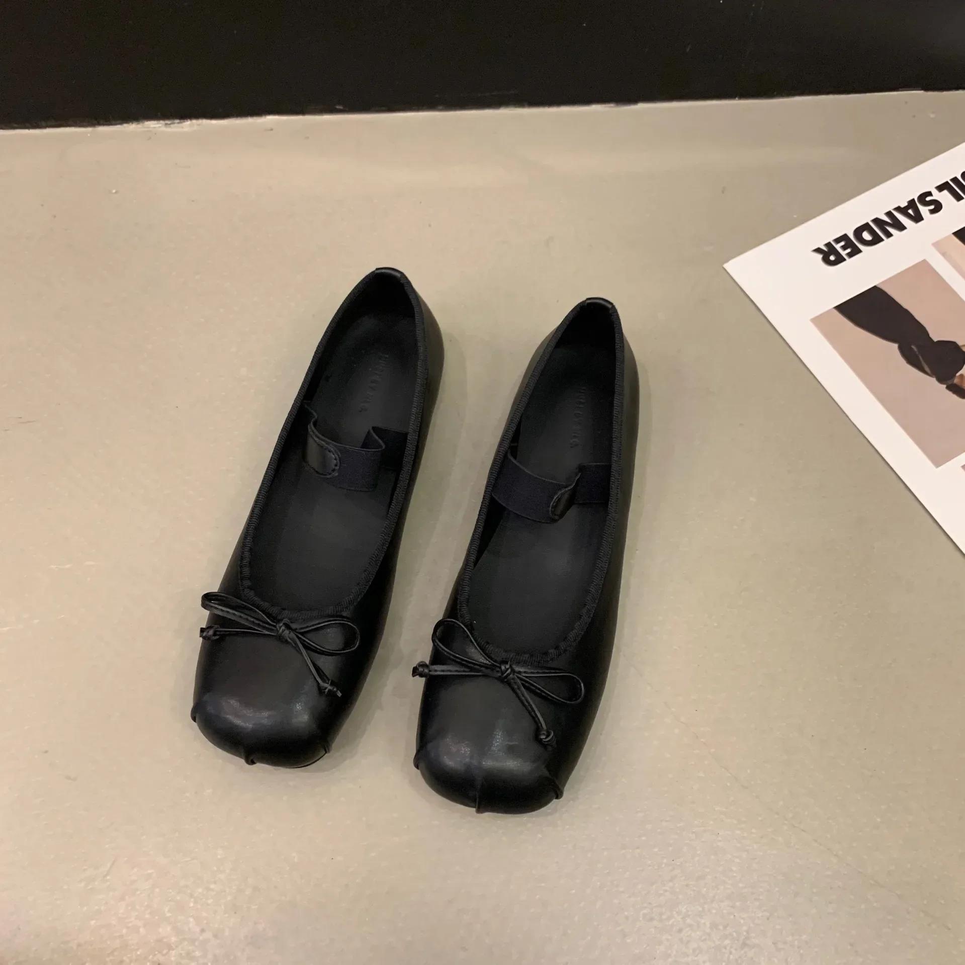 Foot Finesse Dames Flats Mode Klassieke Zijden Balletschoenen Dames Lente Vintage Satijnen Zilveren Mary Jane Schoenen Dames Elegante Valentijnsschoenen 35