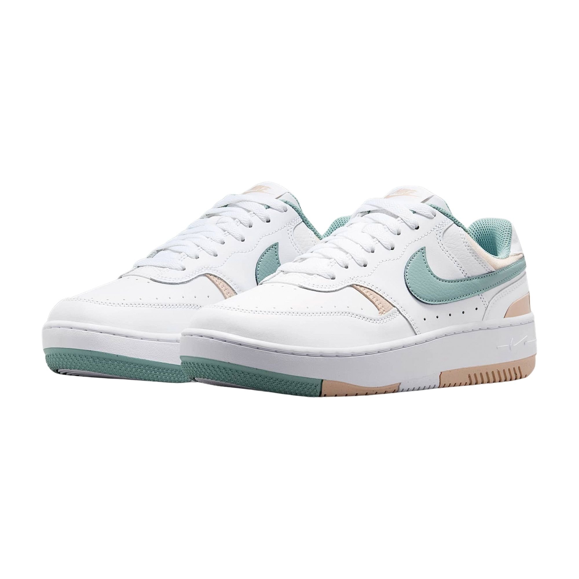 Nike Gamma Force Sneakers Dames