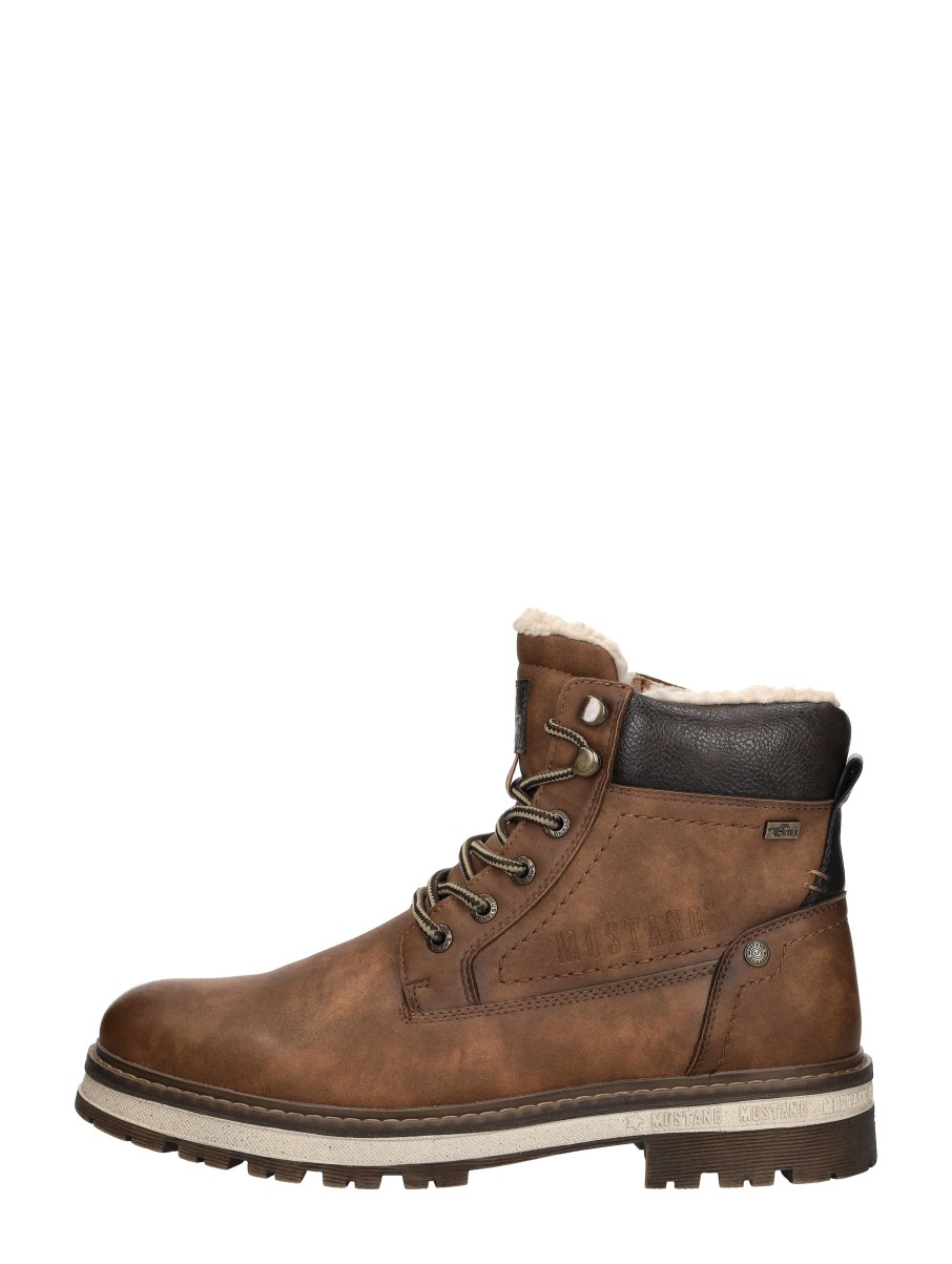 Mustang  Veterschoenen Hoog