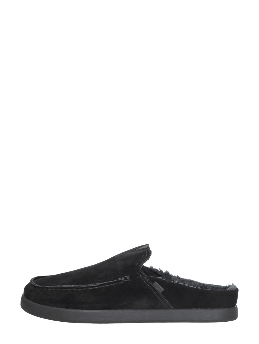 TOMS  Alonso Mule