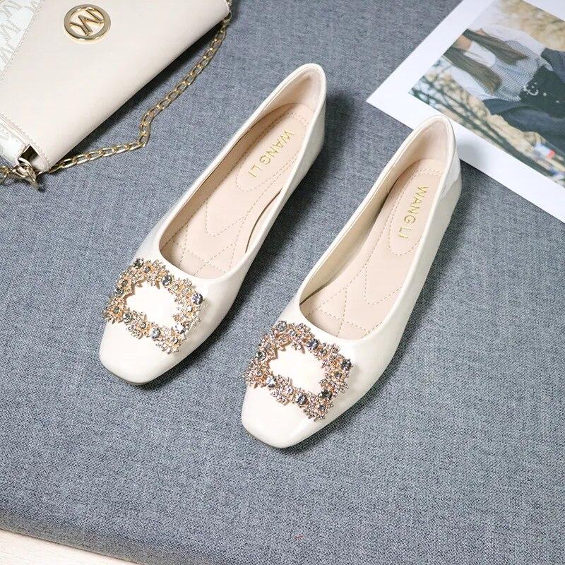 YUYAN Happy Hour 2025 Lente Zomer Vrouwen Ballerina's Elegante Dames Modemerk Dames Schoenen Grote Maat 42 Zwart Rood 40 beige