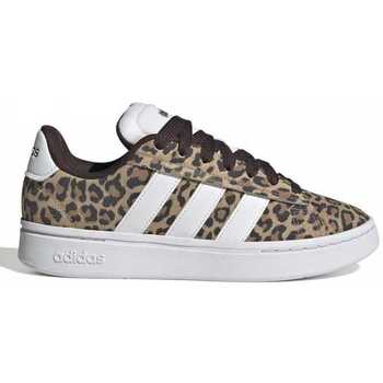 Adidas Lage Sneakers  Grand court alpha 0