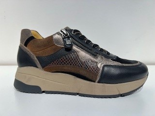 Helioform Sneaker