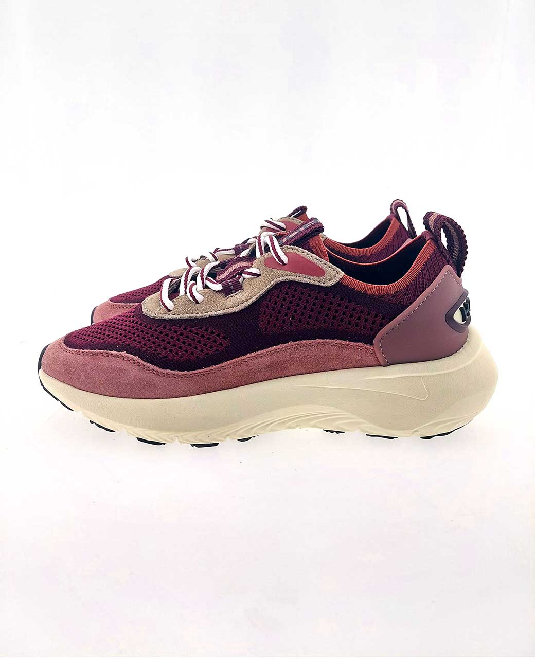 HOFF Traveler burgundy sneakers