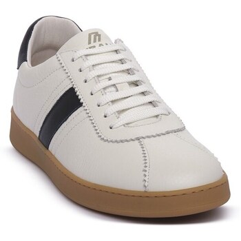 Frau Nette Schoenen  Eagle