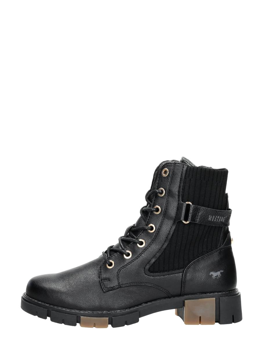 Mustang  Veterschoenen Hoog