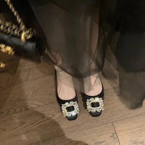 Fashion Flyshoes 2024 Lente en Herfst Nieuwe Mode Strass Vierkante Knop Platte Bodem Damesschoenen Veelzijdige Zijden Bruidsmeisje Trouwschoenen 41 zwart