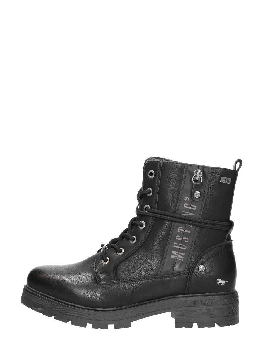 Mustang  Veterschoenen Hoog