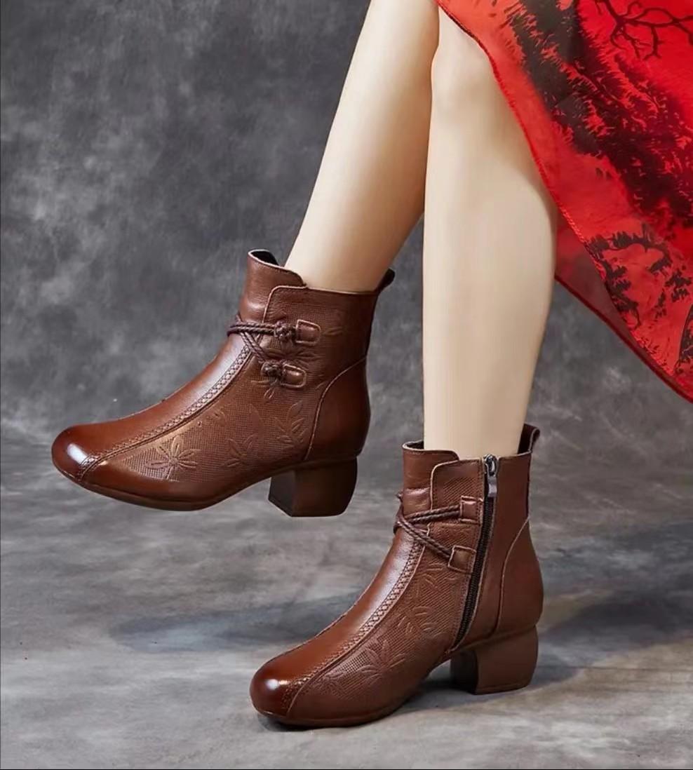 Wucifang Shoes Nationale Wind Korte Laarzen Herfst/winter Nieuwe Bedrukte Moederschoenen Vintage Mode Ronde Neus Dikke Hak Katoenen Laarzen 40