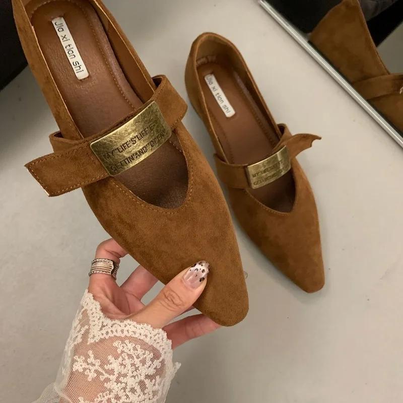 Wucifang Shoes Damesschoenen Uitverkoop Instappers Dames Flats Mode Metalen Decoratie Jurk Flats Dames Sexy Puntige Neus Plat Lage Hakken 39 bruin