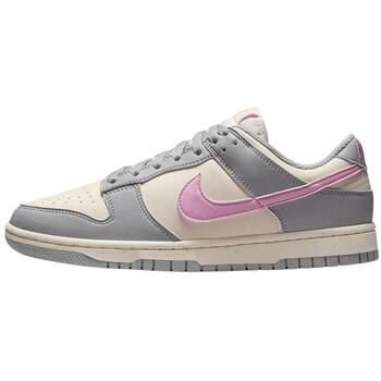 Nike Lage Sneakers  -
