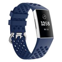 Strap-it Fitbit Charge 3 siliconen bandje met gaatjes (donkerblauw)