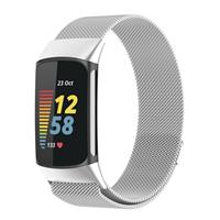 Strap-it Fitbit Charge 5 Milanese band (zilver)