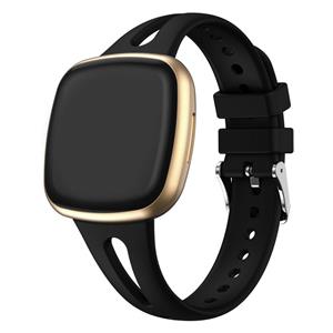 Strap-it Fitbit Versa 4 luxe siliconen bandje (zwart)