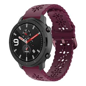 Strap-it Amazfit GTR 42mm siliconen bandje met patroon (bordeaux)