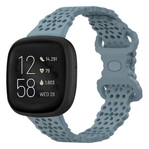 Strap-it Fitbit Versa 3 siliconen bandje met patroon (grijsblauw)