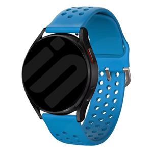 Strap-it Samsung Galaxy Watch 6 - 44mm siliconen bandje met gaatjes (lichtblauw)