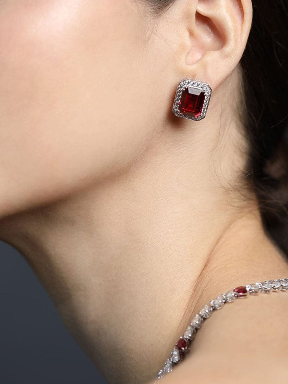 Fantasia by Deserio RED CZ EMERALD CUT EARRINGS - Rood