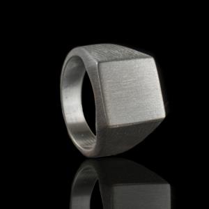 Zegelring in zilver 10mm met gesloten askamer