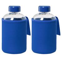 Bellatio 4x Stuks glazen waterfles/drinkfles met blauwe softshell bescherm hoes 600 ml -
