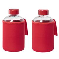 Bellatio 4x Stuks glazen waterfles/drinkfles met rode softshell bescherm hoes 600 ml -