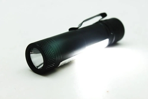 Hofftech Mini LED Zaklamp - 240 Lumen