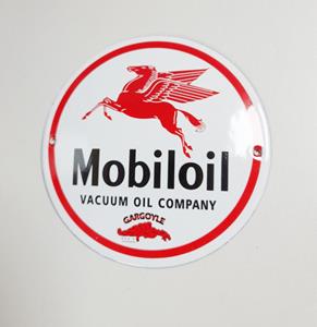 Fiftiesstore Mobiloil Vacuum Oil Company Emaille Bordje - 13cm ø