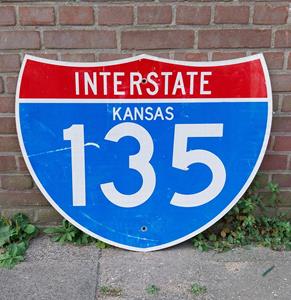 Fiftiesstore Kansas Interstate 135 Origineel Verkeersbord - 76 x 63 cm