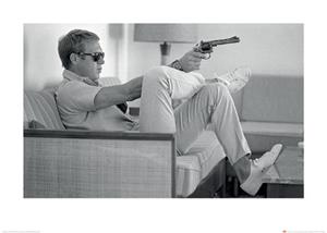 Pyramid Kunstdruk Time Life Steve Mcqueen Takes Aim 50x70cm