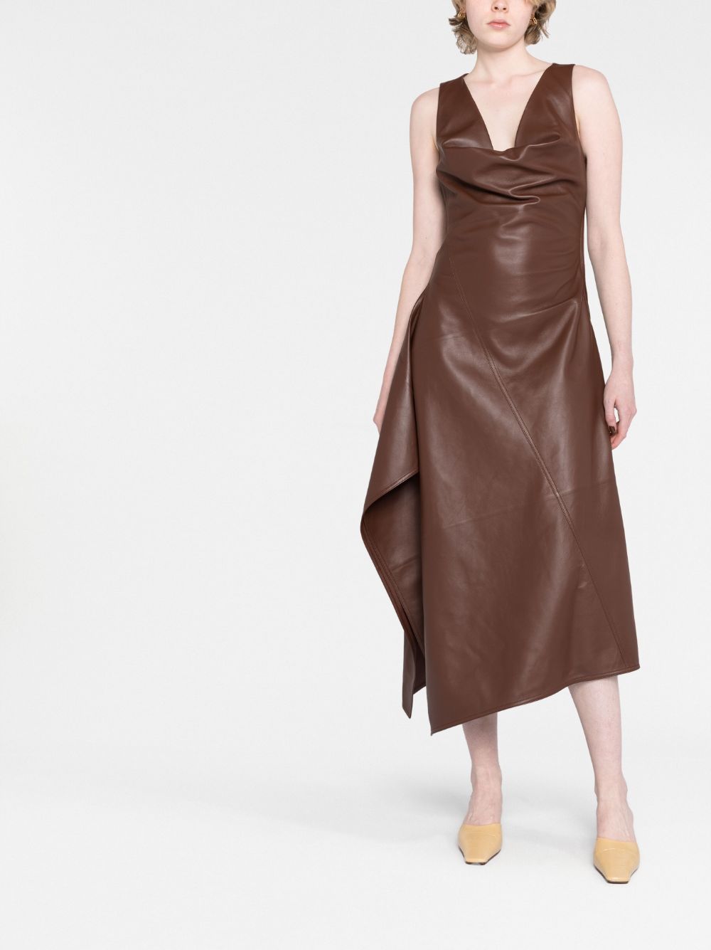 Bottega Veneta asymmetric leather dress - Bruin