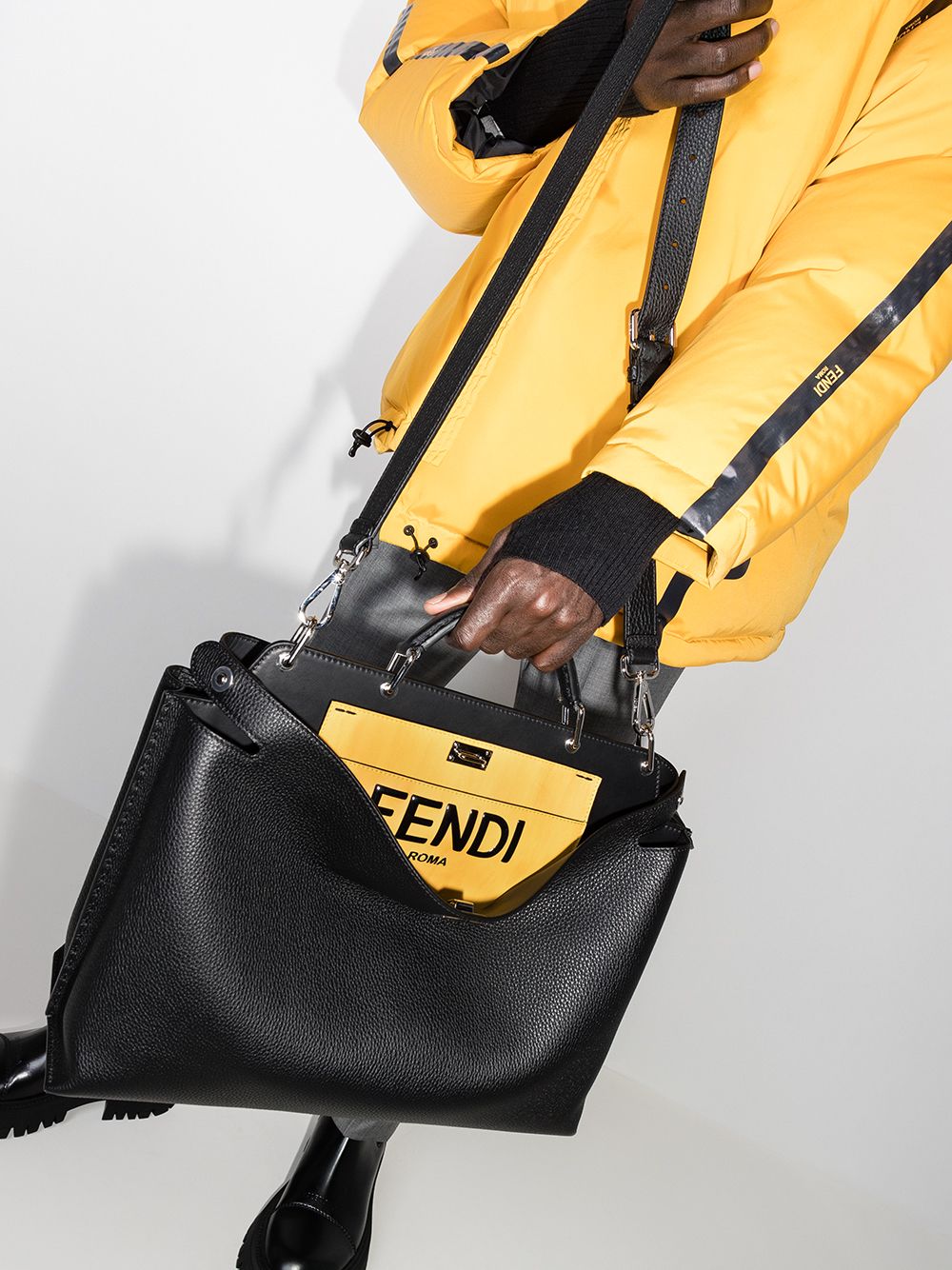 FENDI Peekaboo Iconic Essential leren tas - Zwart