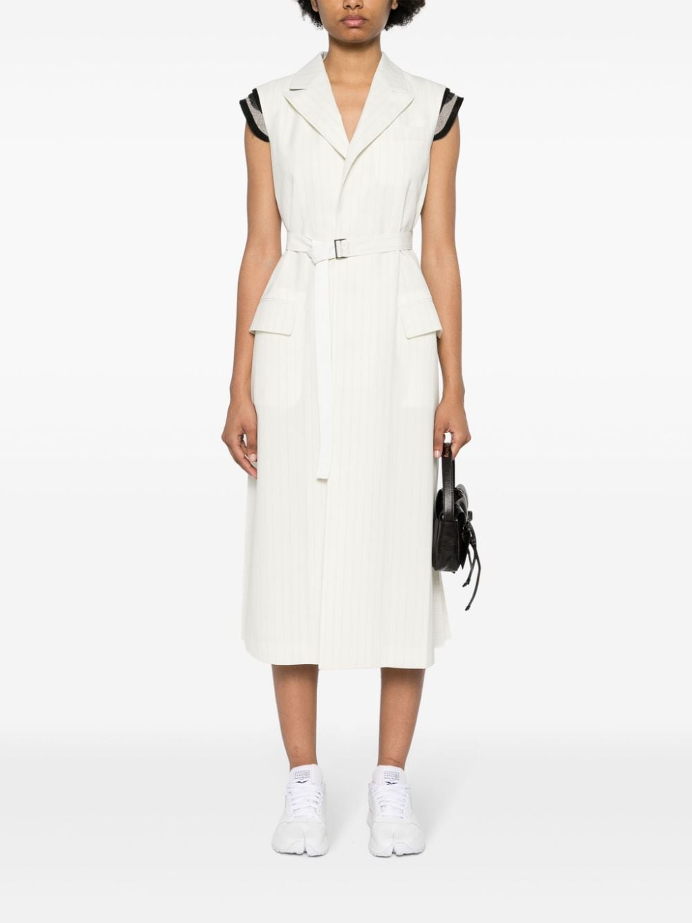 Sacai pinstriped deconstructed belted midi dress - Wit