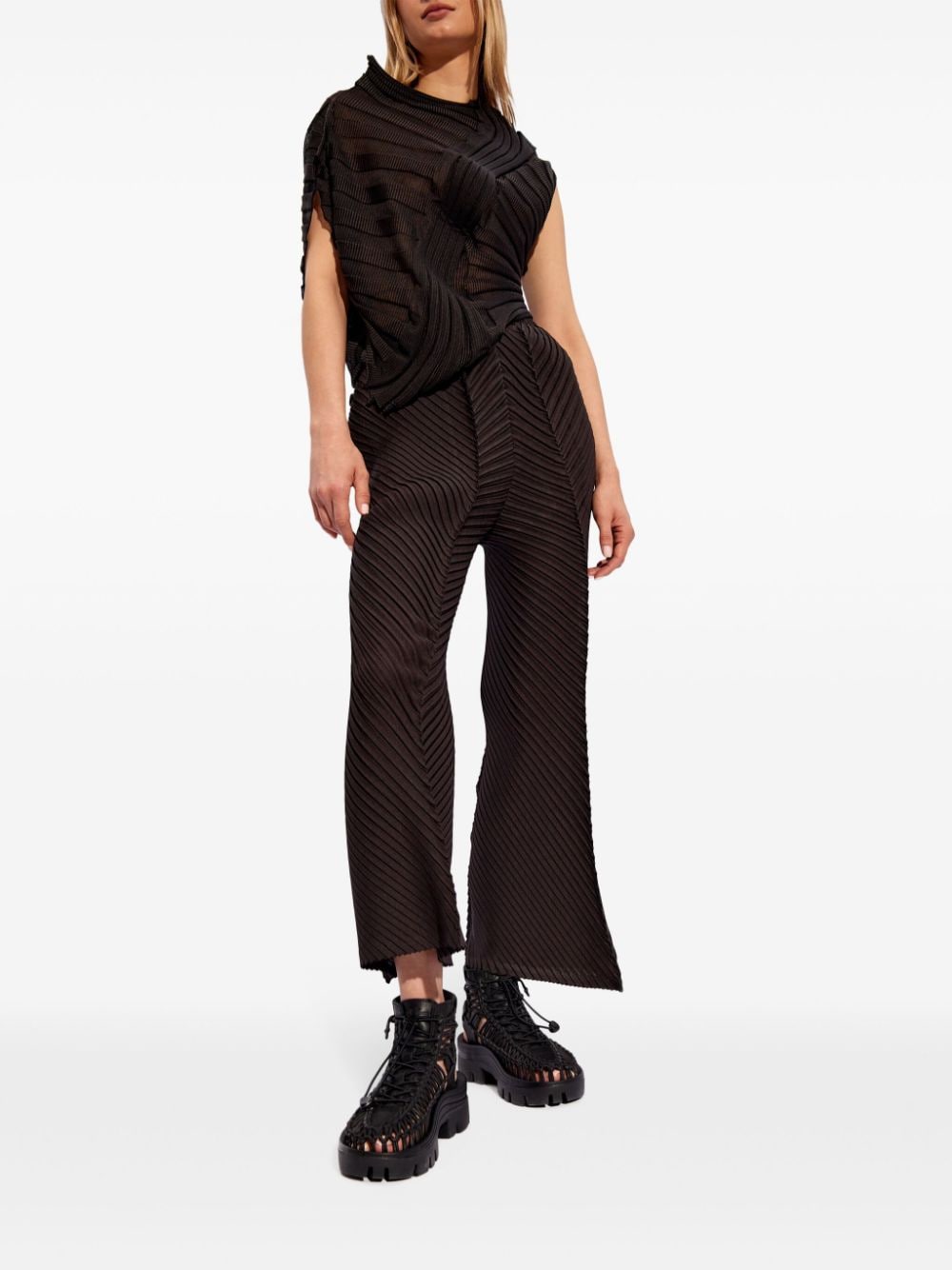Issey Miyake cropped trousers - Bruin