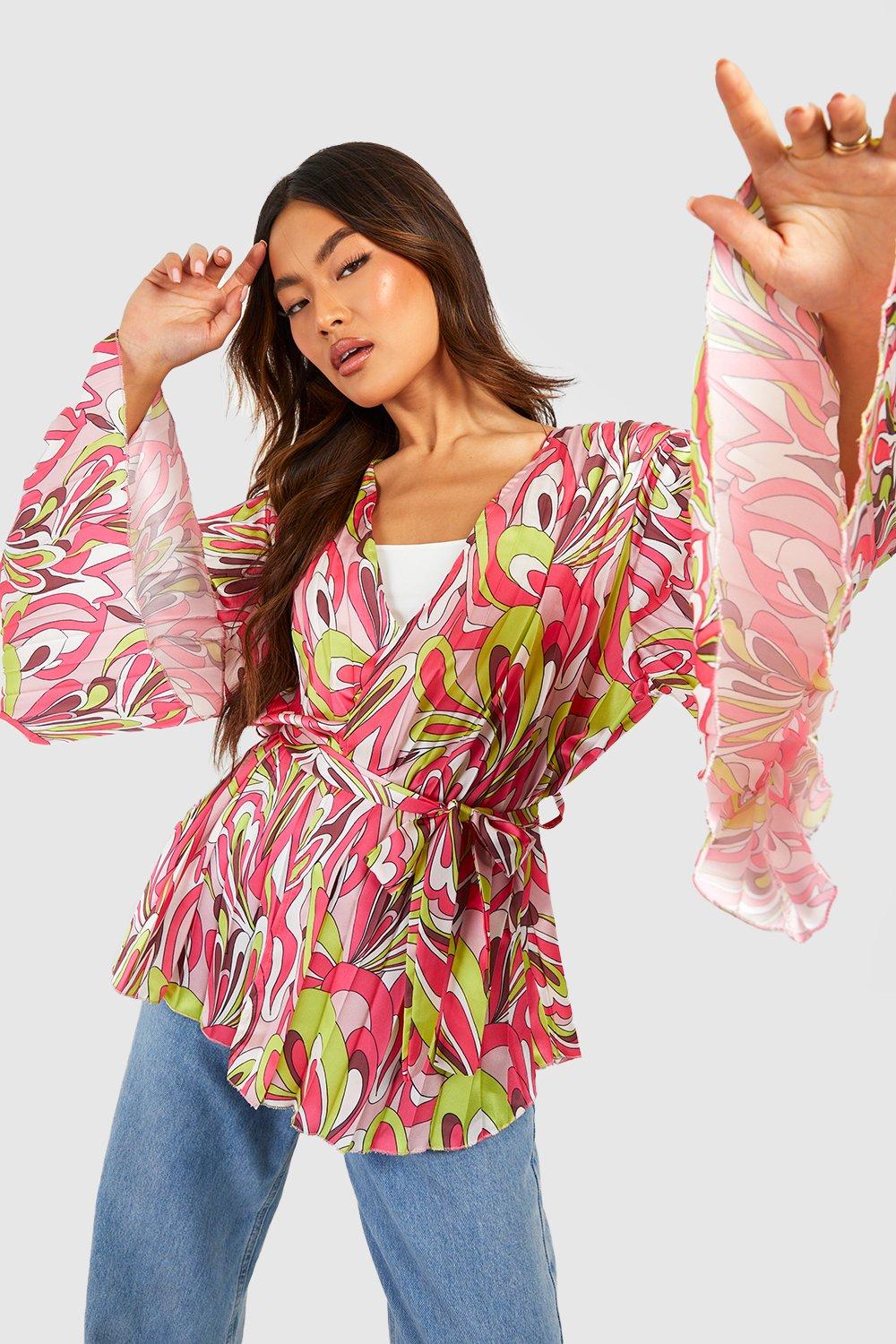 Boohoo Plisse Kimono Met Abstracte Opdruk, Wijde Mouwen En Ceintuur, Pink