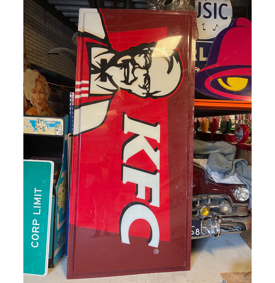 Fiftiesstore KFC Groot Plastic Bord - Origineel - 300 x 138cm