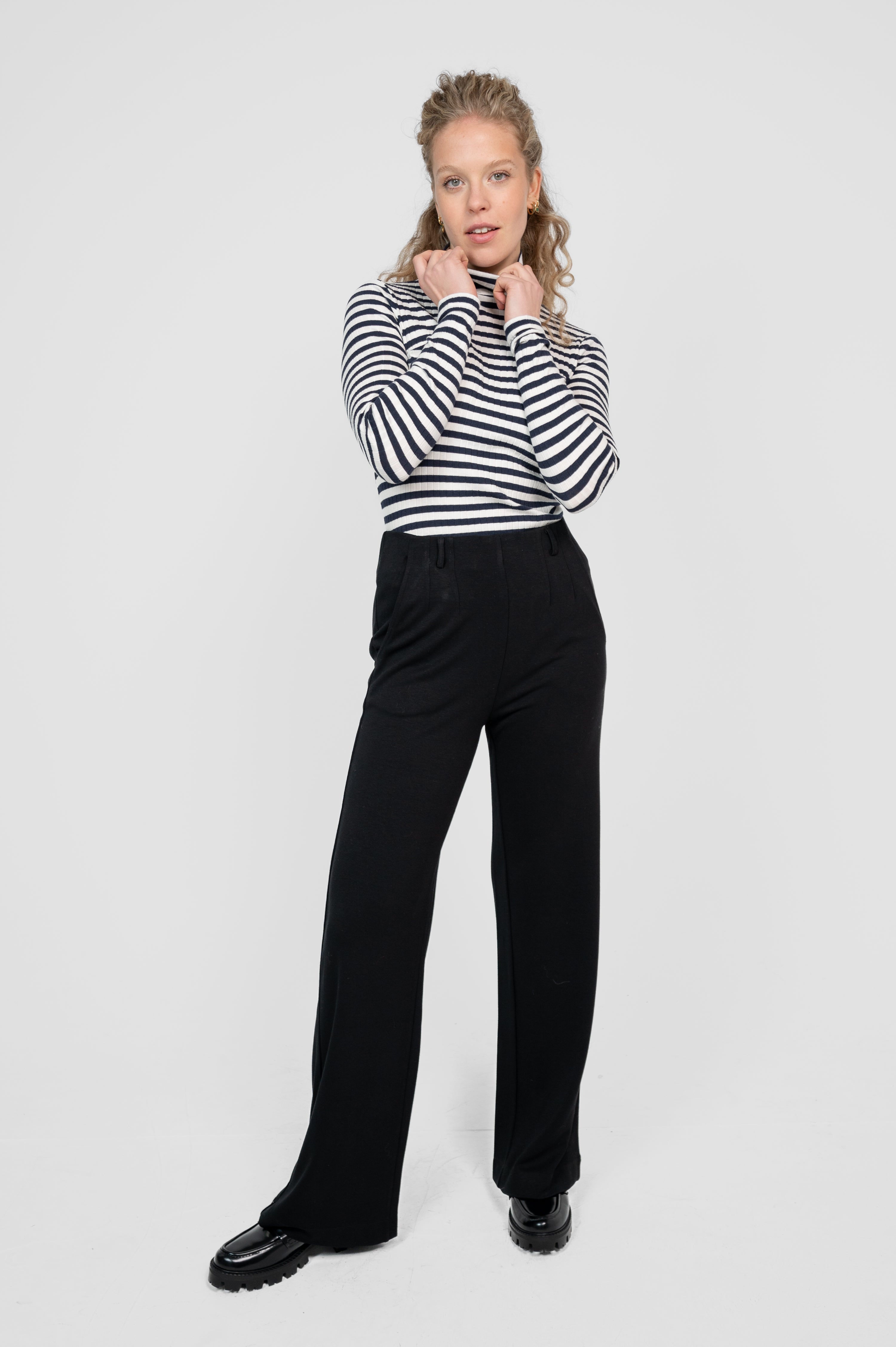 STORY OF MINE Damen vegan Weite Hose Schwarz