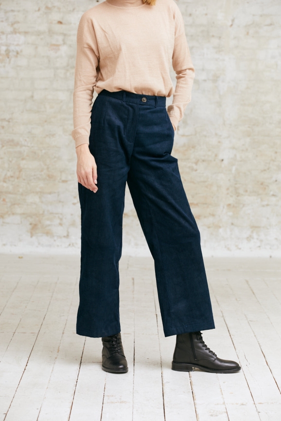 Jyoti Fair Works Damen vegan Hose Suhrutam Nachtblau