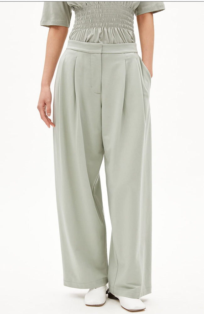 ARMEDANGELS Damen vegan Hose Liraa Lou Wideleg Sea Green