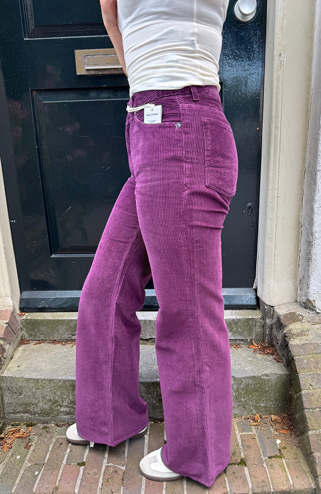 Kings Of Indigo Damen vegan Hose Jane Mauve Wine