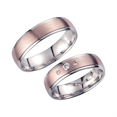 Unique Trouwringen rood en wit goud met Diamanten breedte 5,5 mm