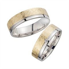 Unique Trouwringen geel en witgoud met Diamant breedte 6 mm