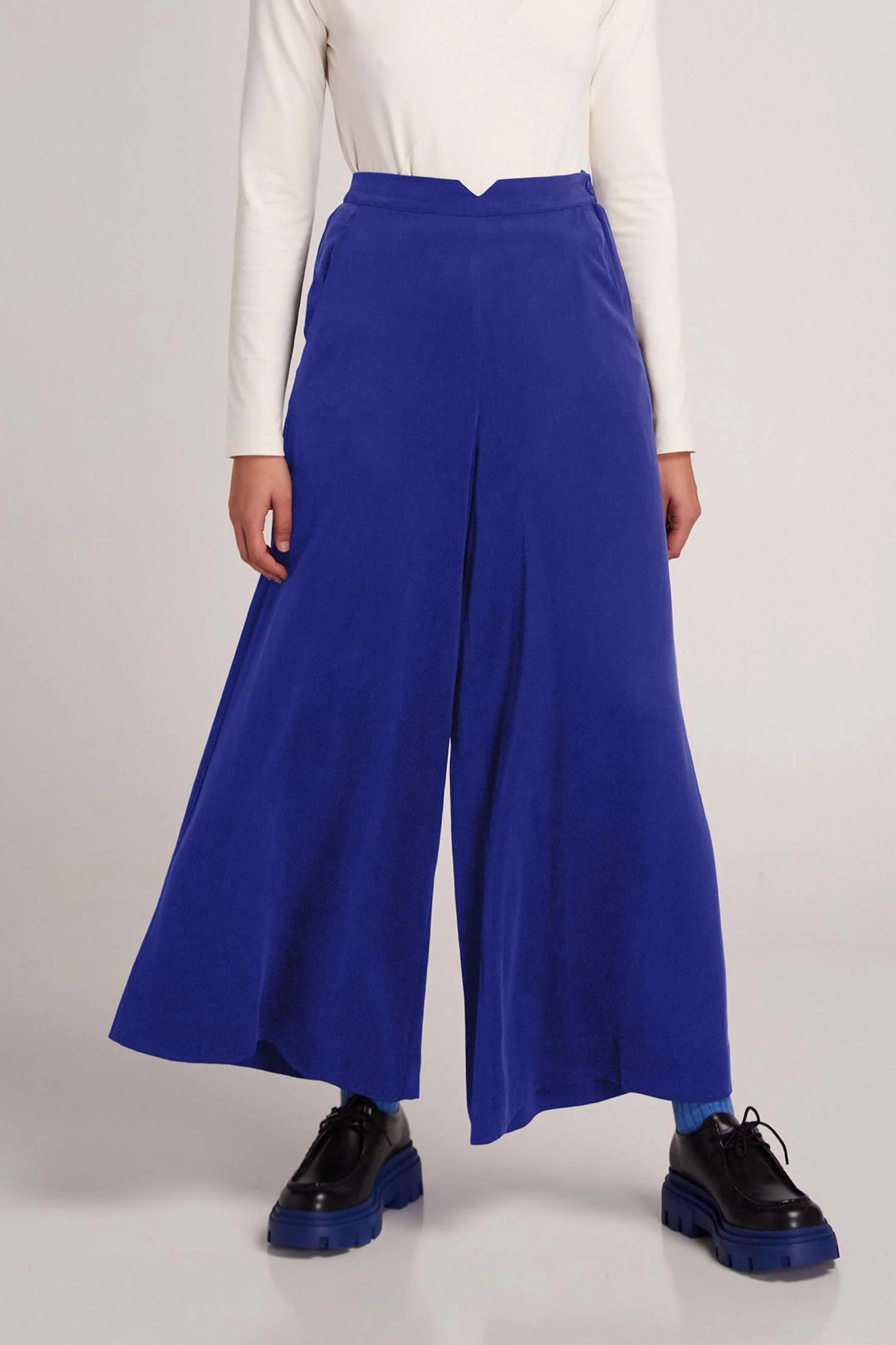 SUITE13LAB Damen vegan Hose Vent KÃ¶nigsblau