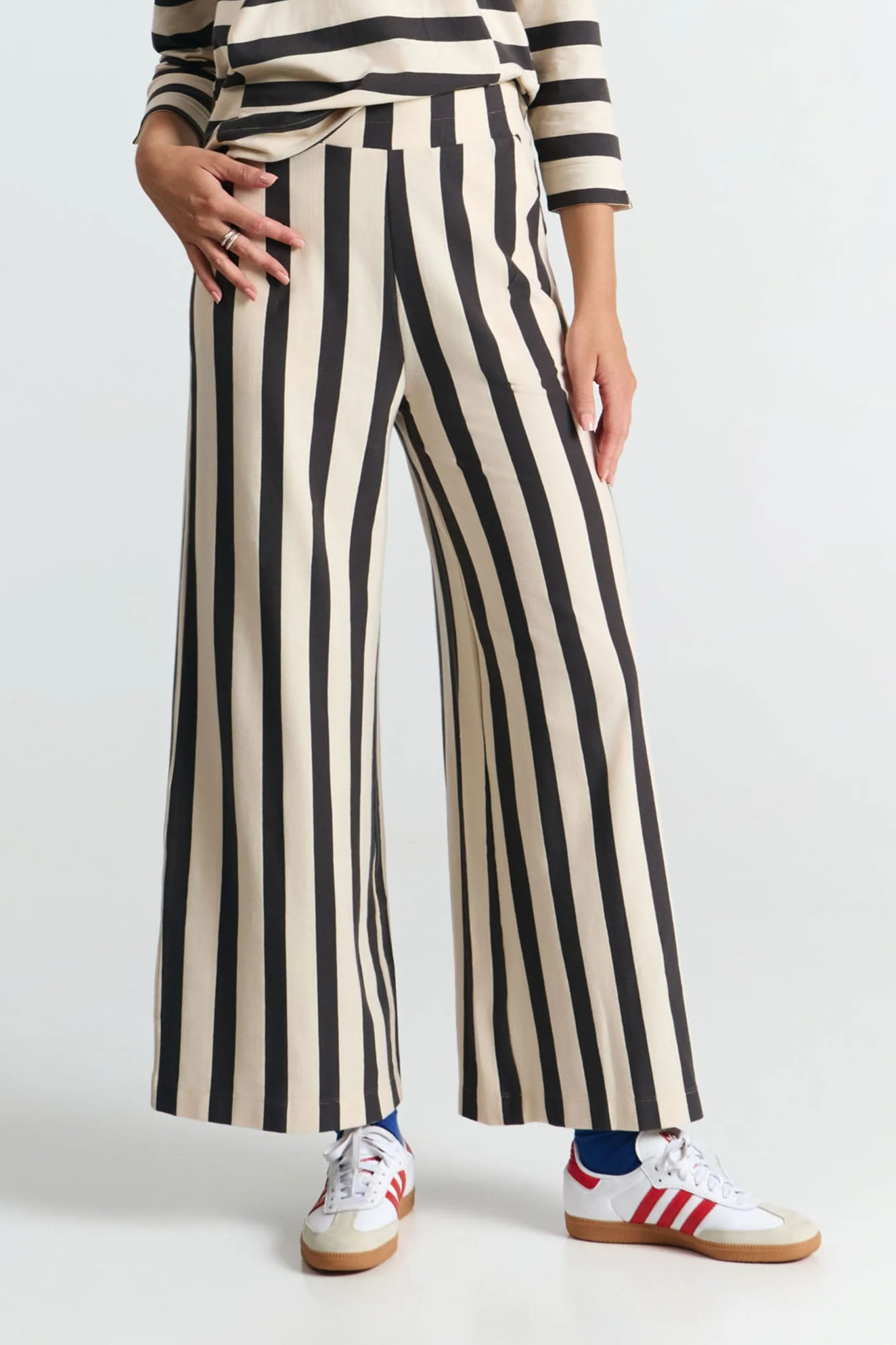 SUITE13LAB Damen vegan Hose Palau Black Stripes