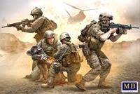 masterboxplastickits Modern US Army, No soldier left behind - MWD down