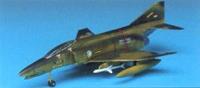 academyplasticmodel F-4F Phantom II