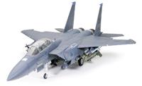 tamiya Boeing F-15E Strike Eagle with Bunker Buster